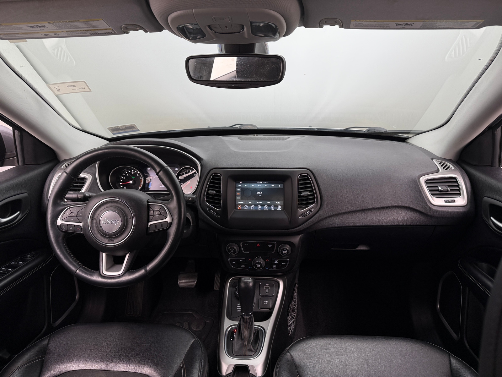 Thumbnail: 2018 Jeep Compass - 3