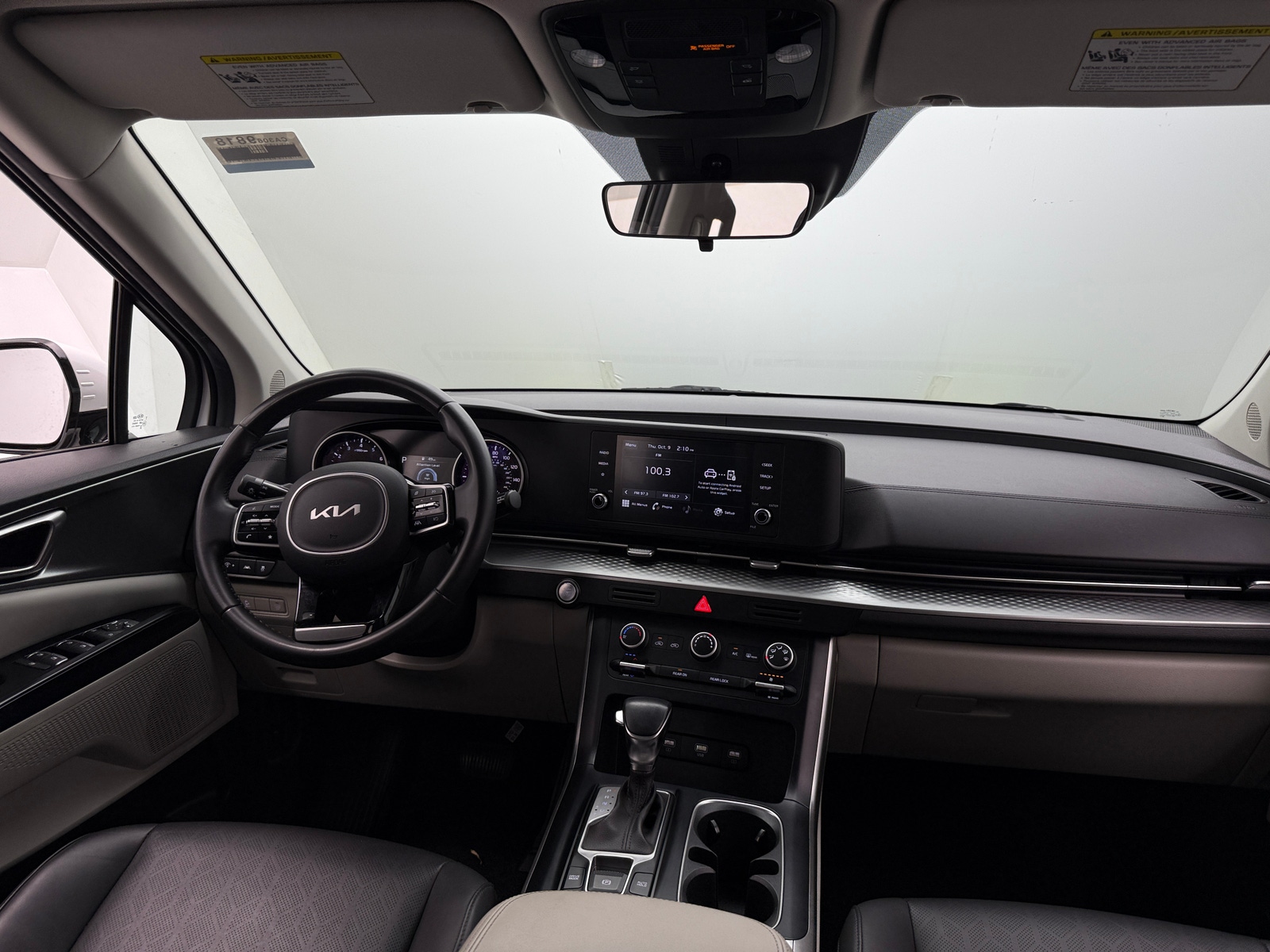 Thumbnail: 2022 Kia Carnival - 3