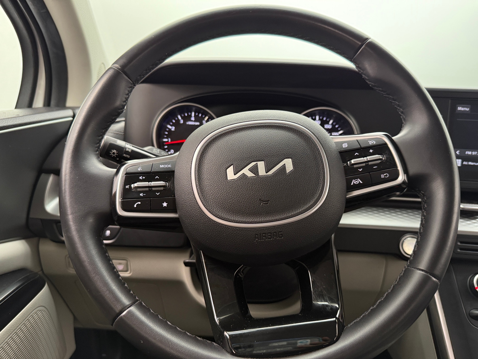 Thumbnail: 2022 Kia Carnival - 5