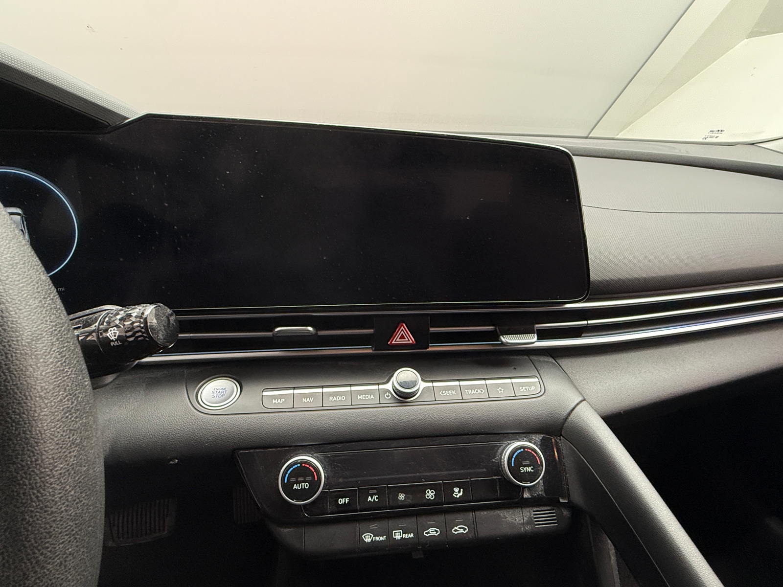 Thumbnail: 2024 Hyundai Elantra - 4