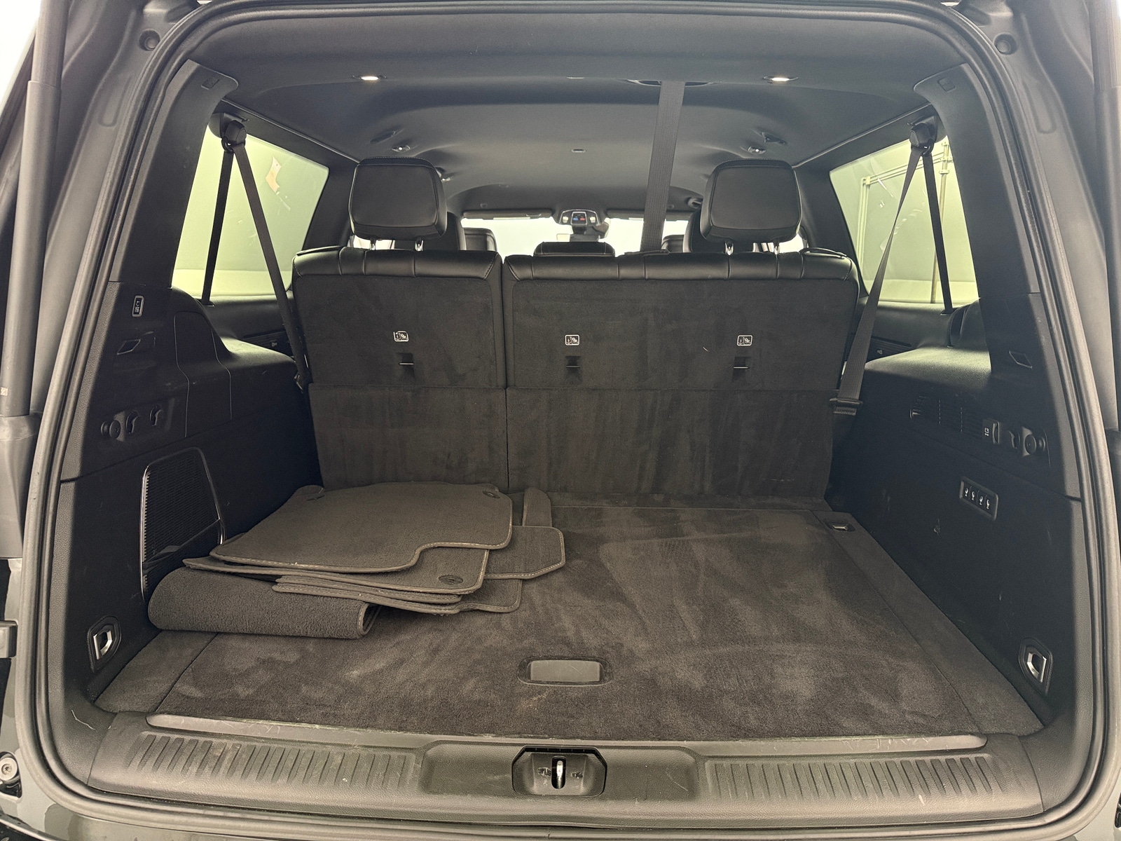 Thumbnail: 2024 Jeep Wagoneer - 6