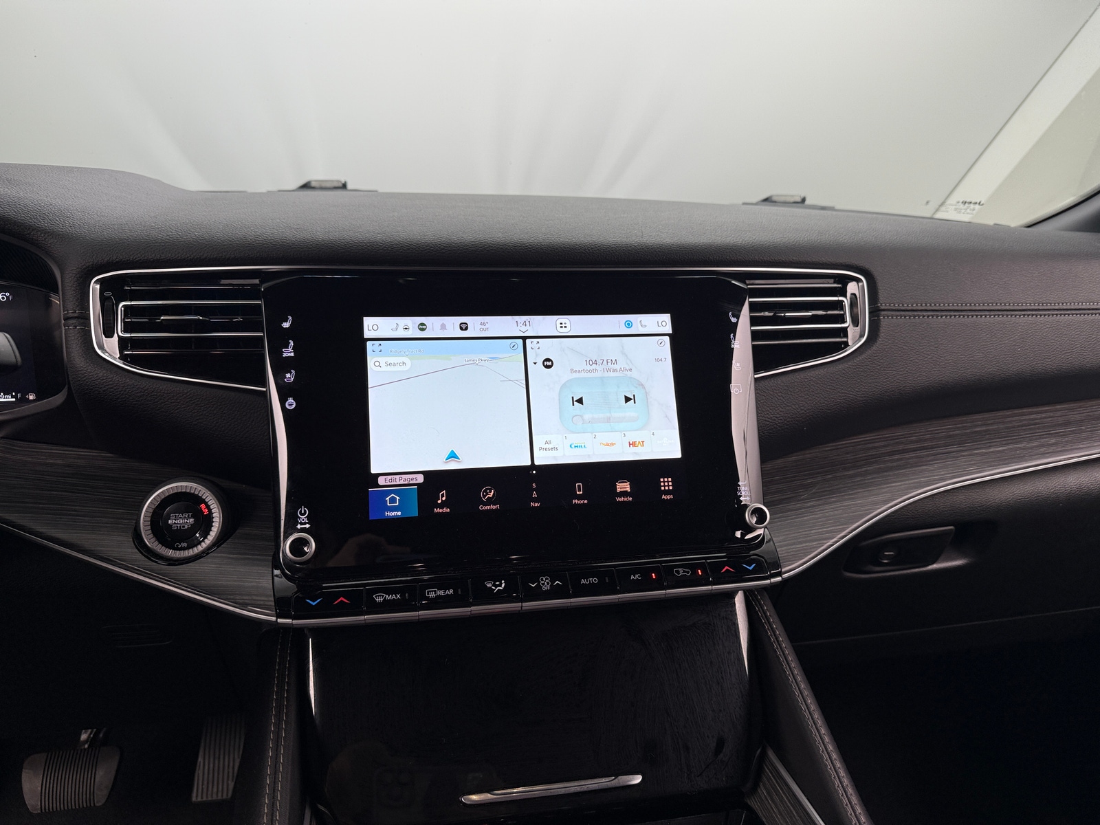 Thumbnail: 2024 Jeep Wagoneer - 3