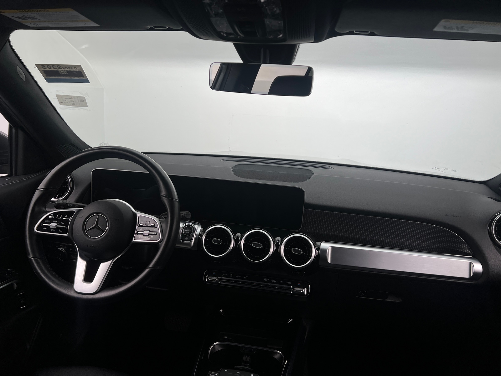 Thumbnail: 2021 Mercedes-Benz GLB - 2