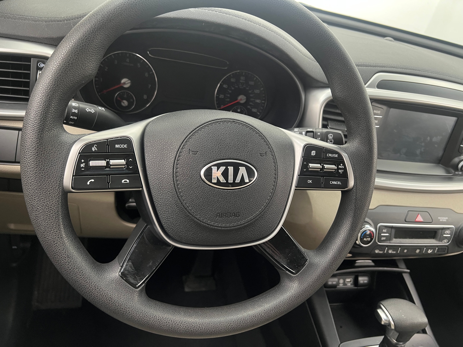 Thumbnail: 2019 Kia Sorento - 5