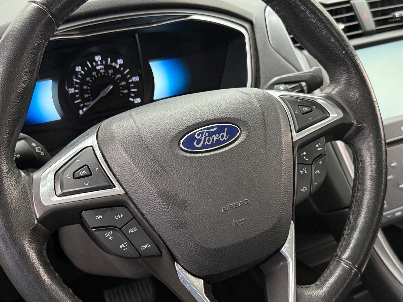 Thumbnail: 2013 Ford Fusion - 4