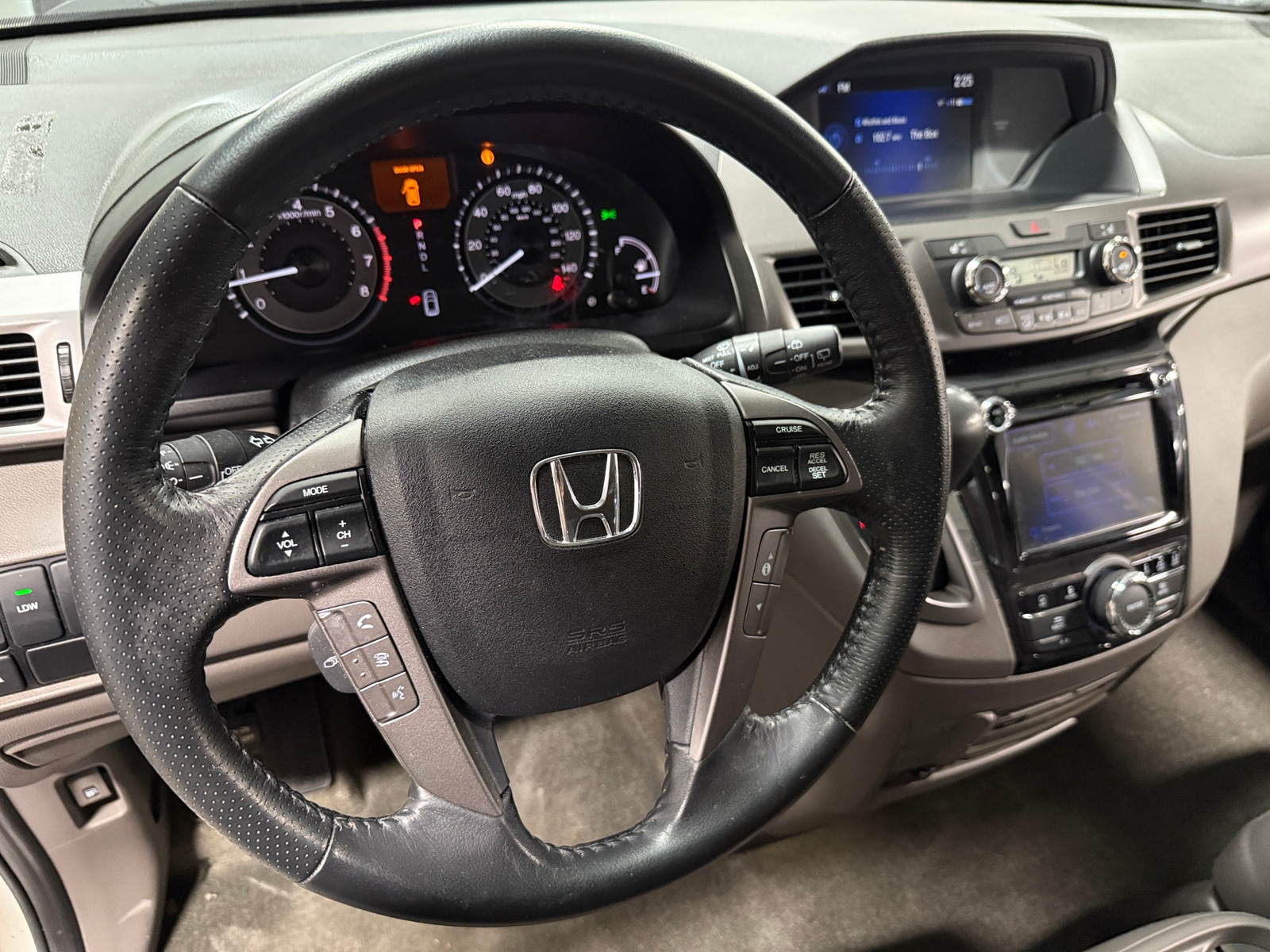 Thumbnail: 2017 Honda Odyssey - 4