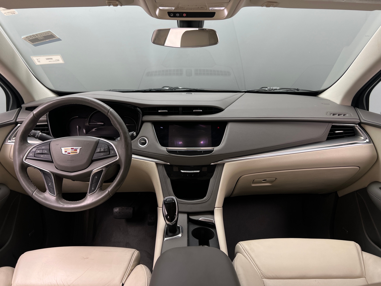 Thumbnail: 2017 Cadillac XT5 - 2