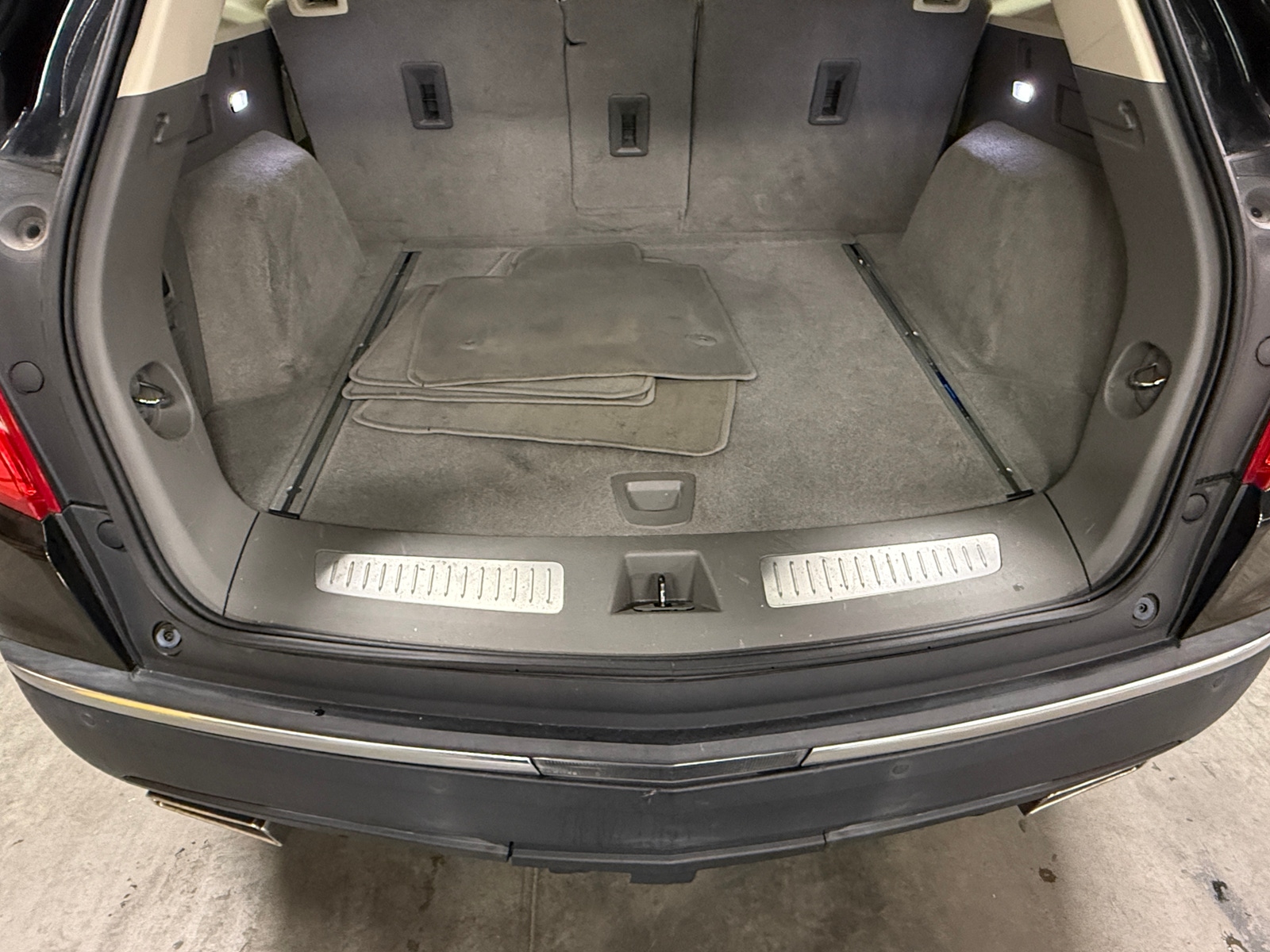 Thumbnail: 2017 Cadillac XT5 - 6