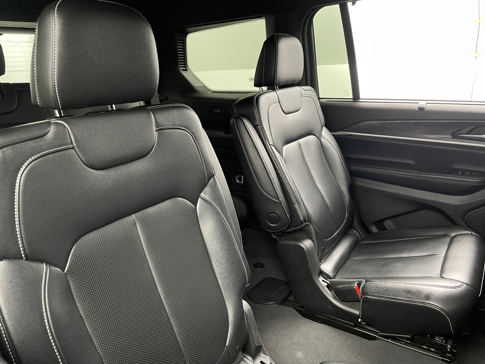 Thumbnail: 2024 Jeep Grand Cherokee L - 5