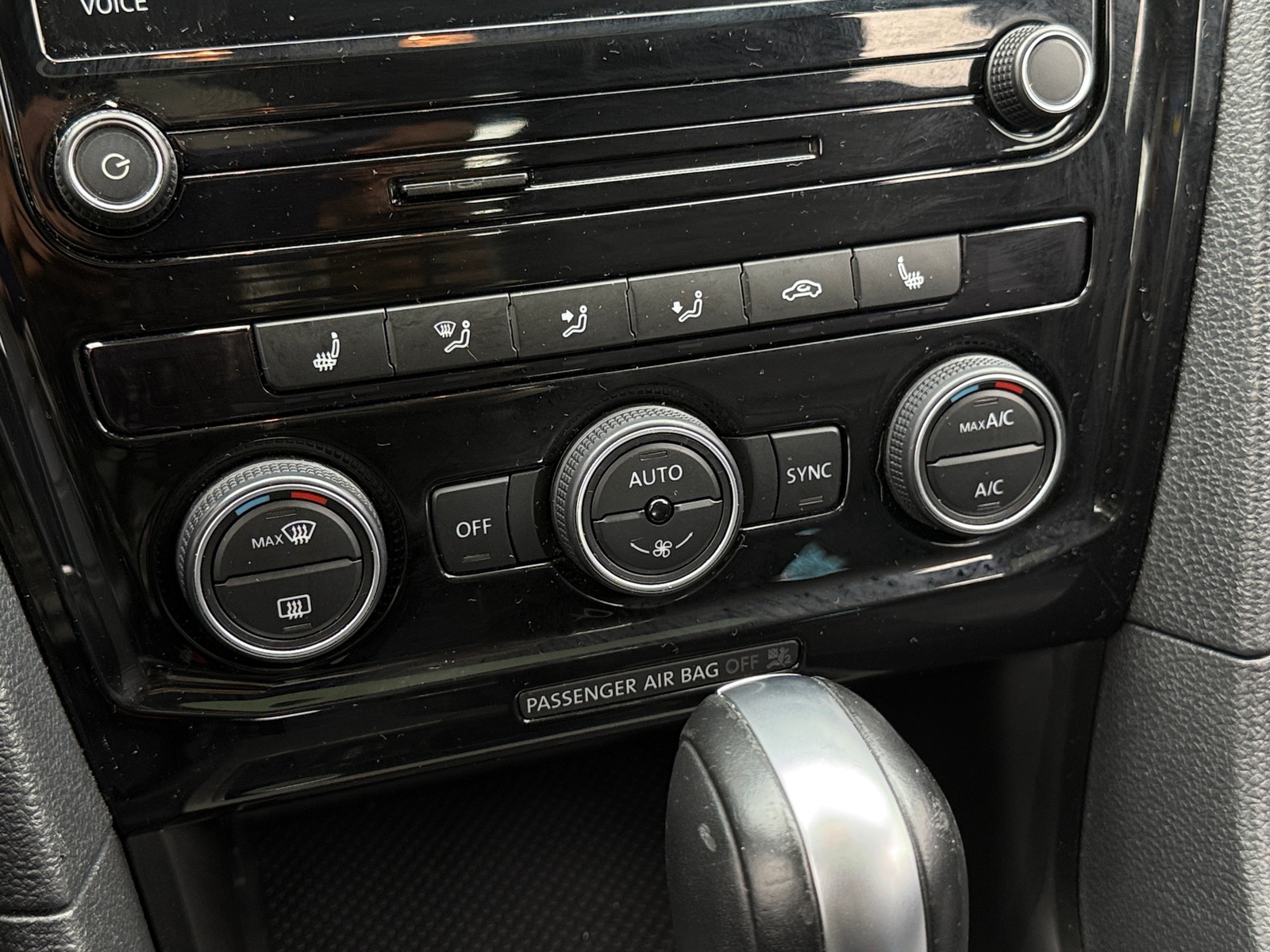 Thumbnail: 2022 Volkswagen Passat - 3