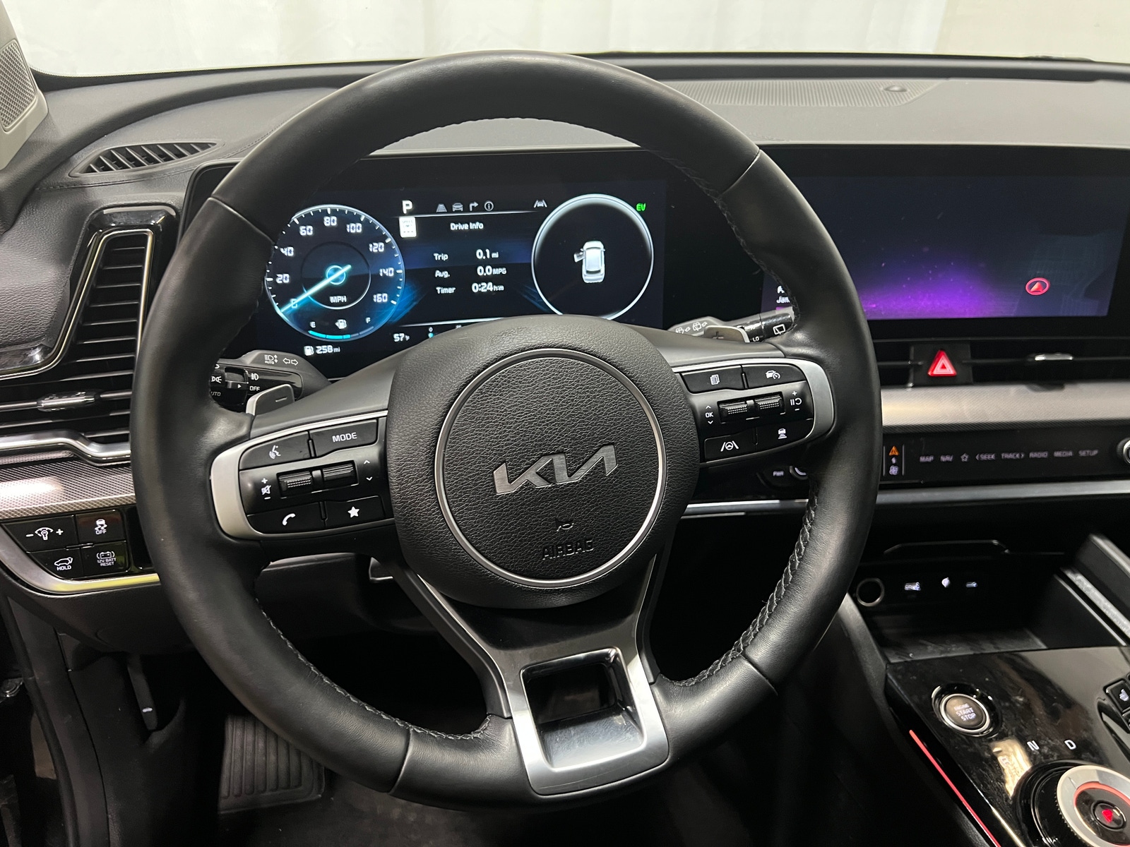 Thumbnail: 2023 Kia Sportage - 4