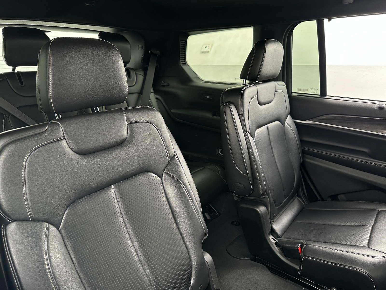 Thumbnail: 2024 Jeep Grand Cherokee L - 5