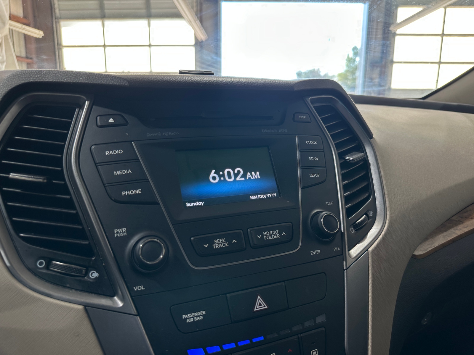 Thumbnail: 2015 Hyundai Santa Fe - 4