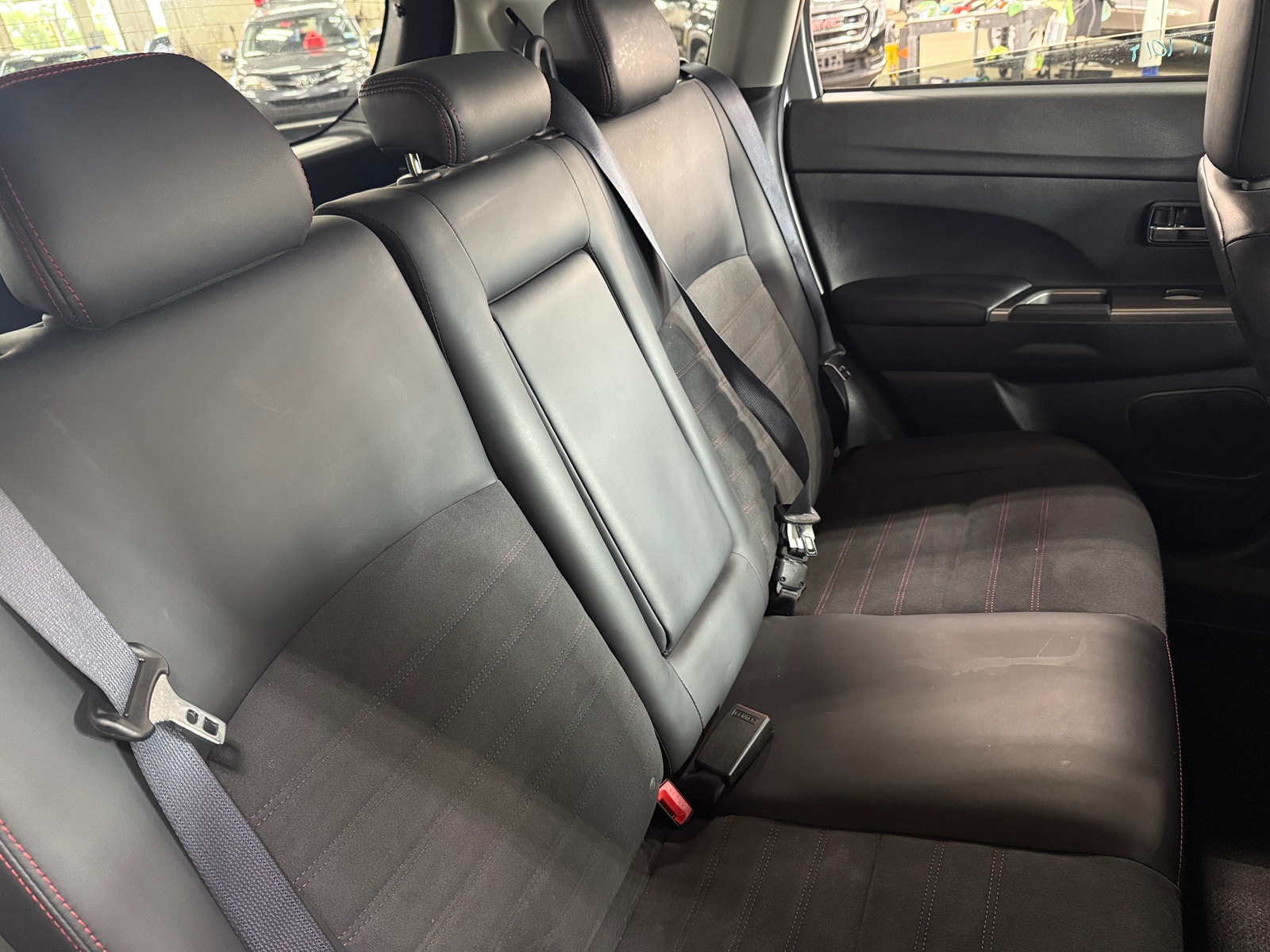 Thumbnail: 2024 Mitsubishi Outlander Sport - 5