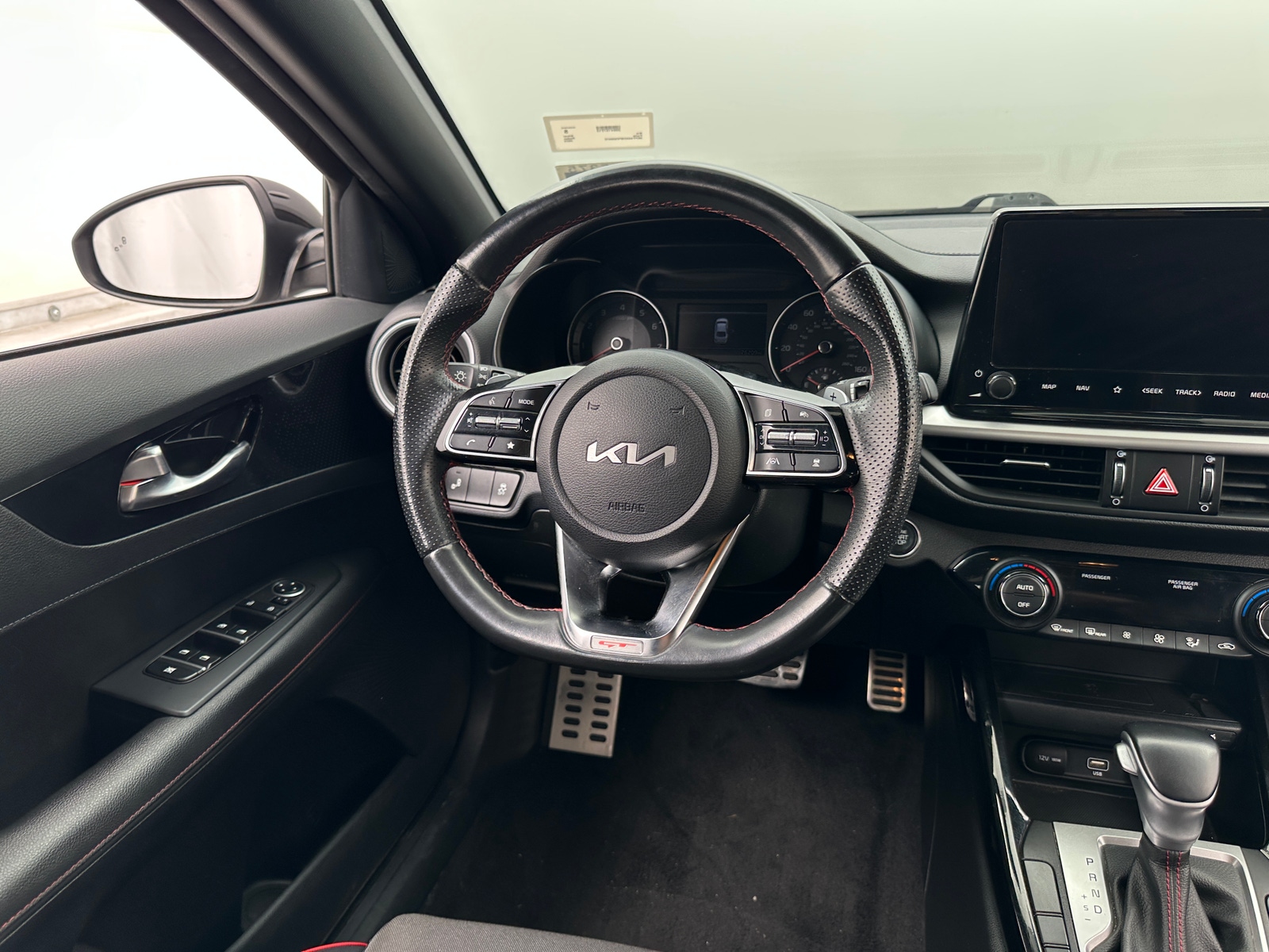 Thumbnail: 2023 Kia Forte - 5