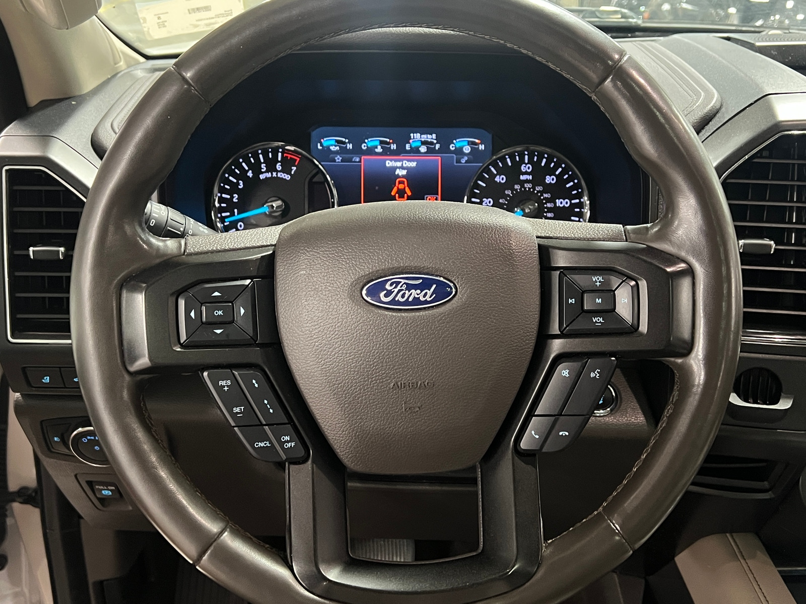 Thumbnail: 2019 Ford Expedition - 4