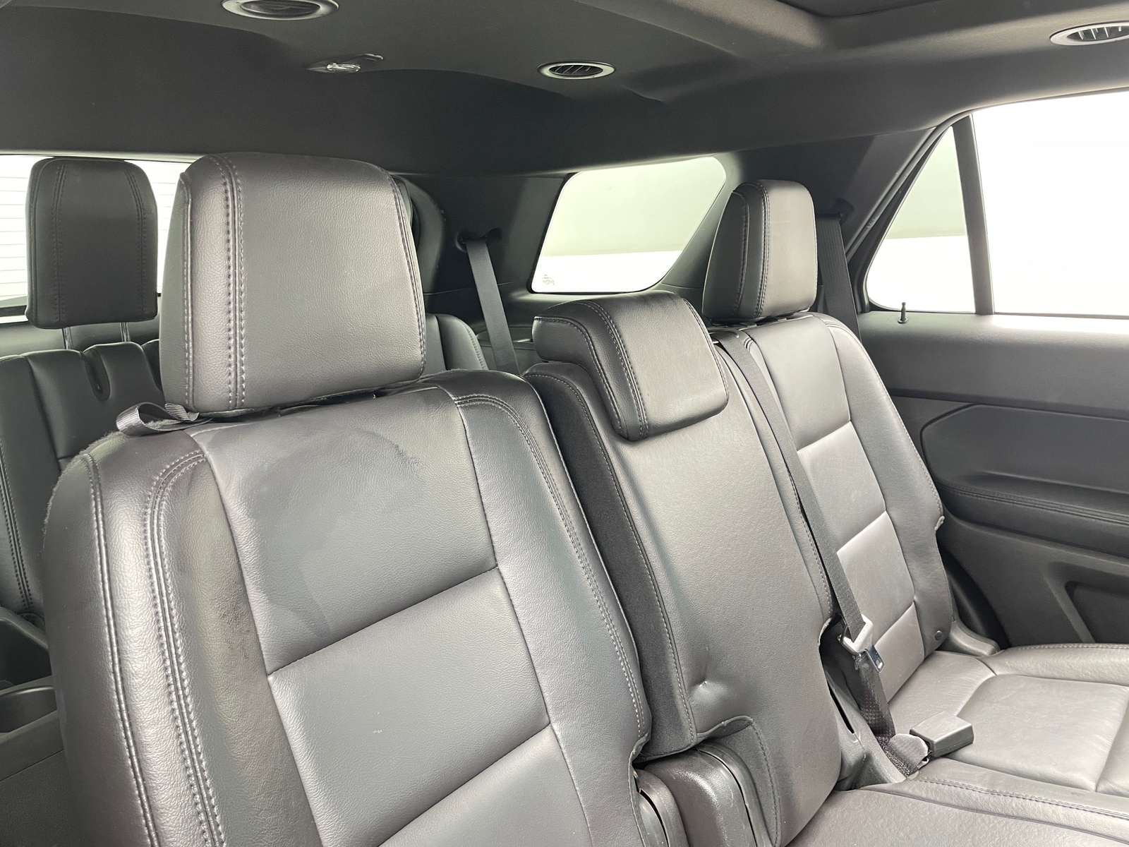 Thumbnail: 2015 Ford Explorer - 5