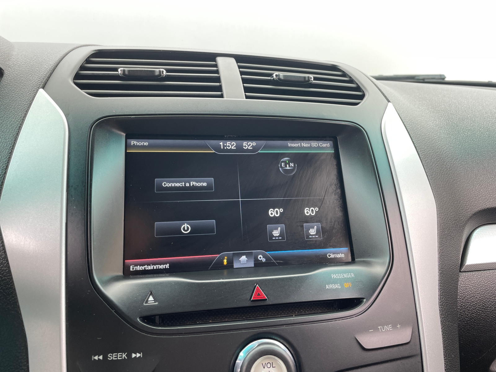 Thumbnail: 2015 Ford Explorer - 3