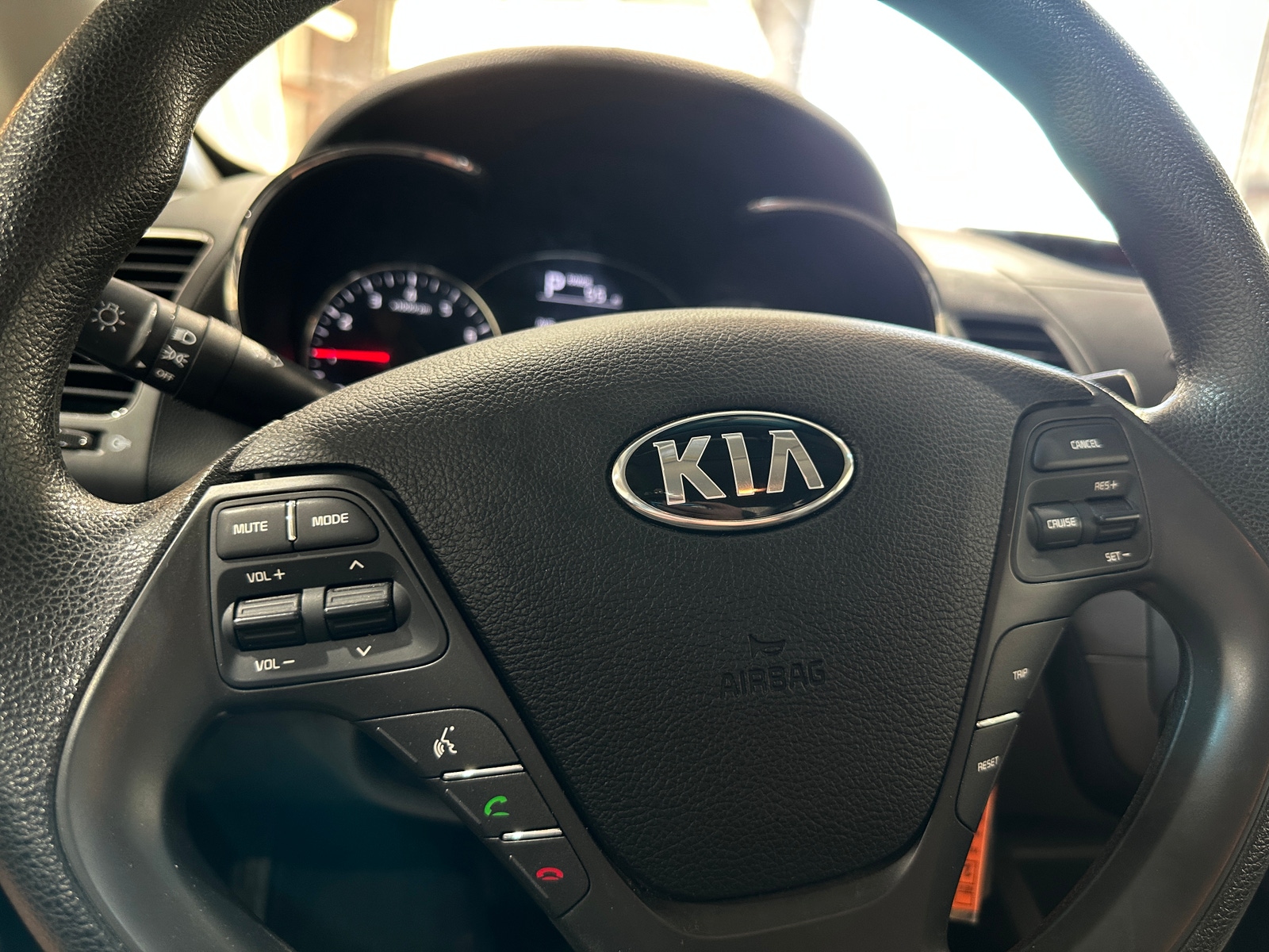 Thumbnail: 2018 Kia Forte - 5