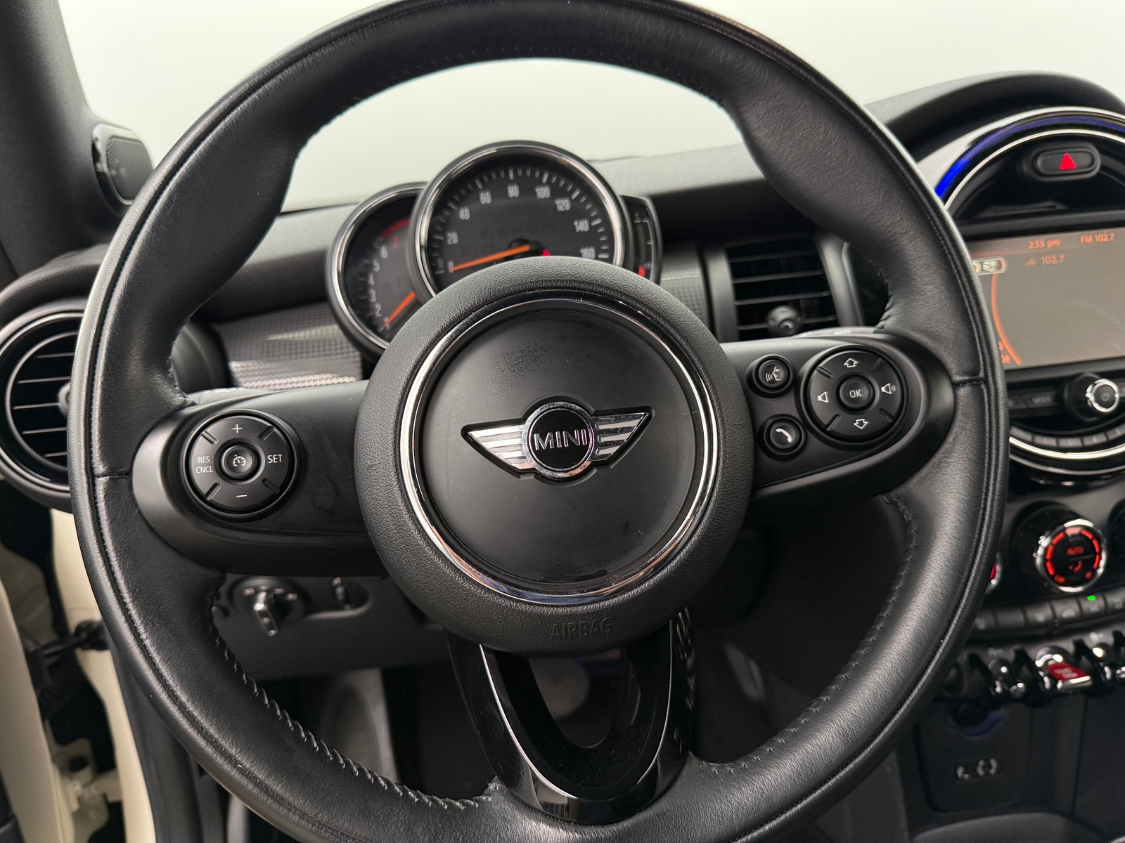 Thumbnail: 2018 MINI Cooper Convertible - 4