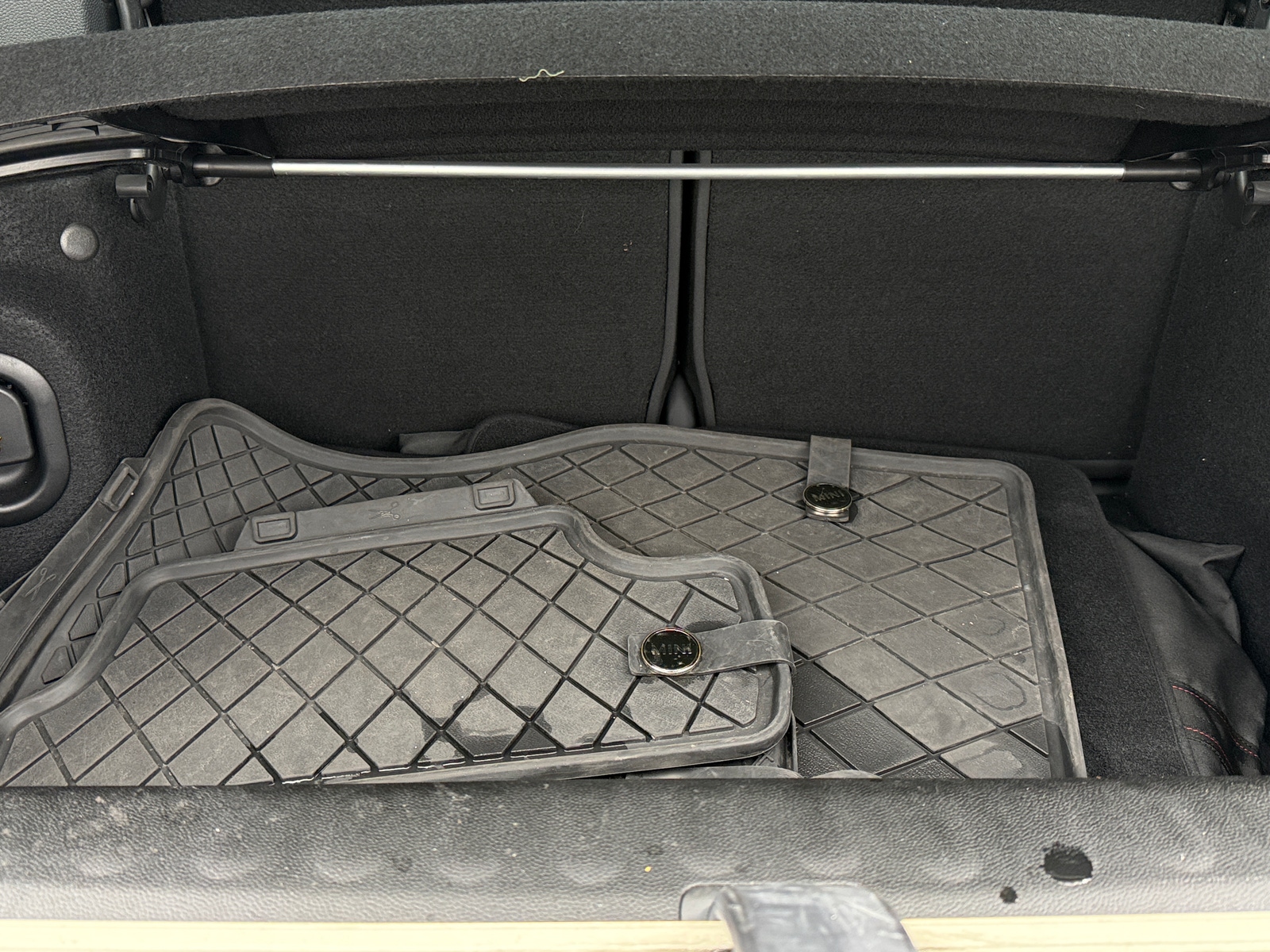 Thumbnail: 2018 MINI Cooper Convertible - 6