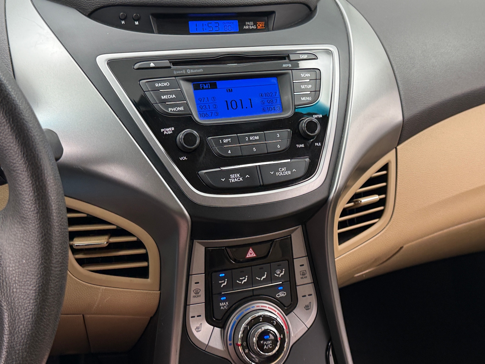 Thumbnail: 2013 Hyundai Elantra - 4