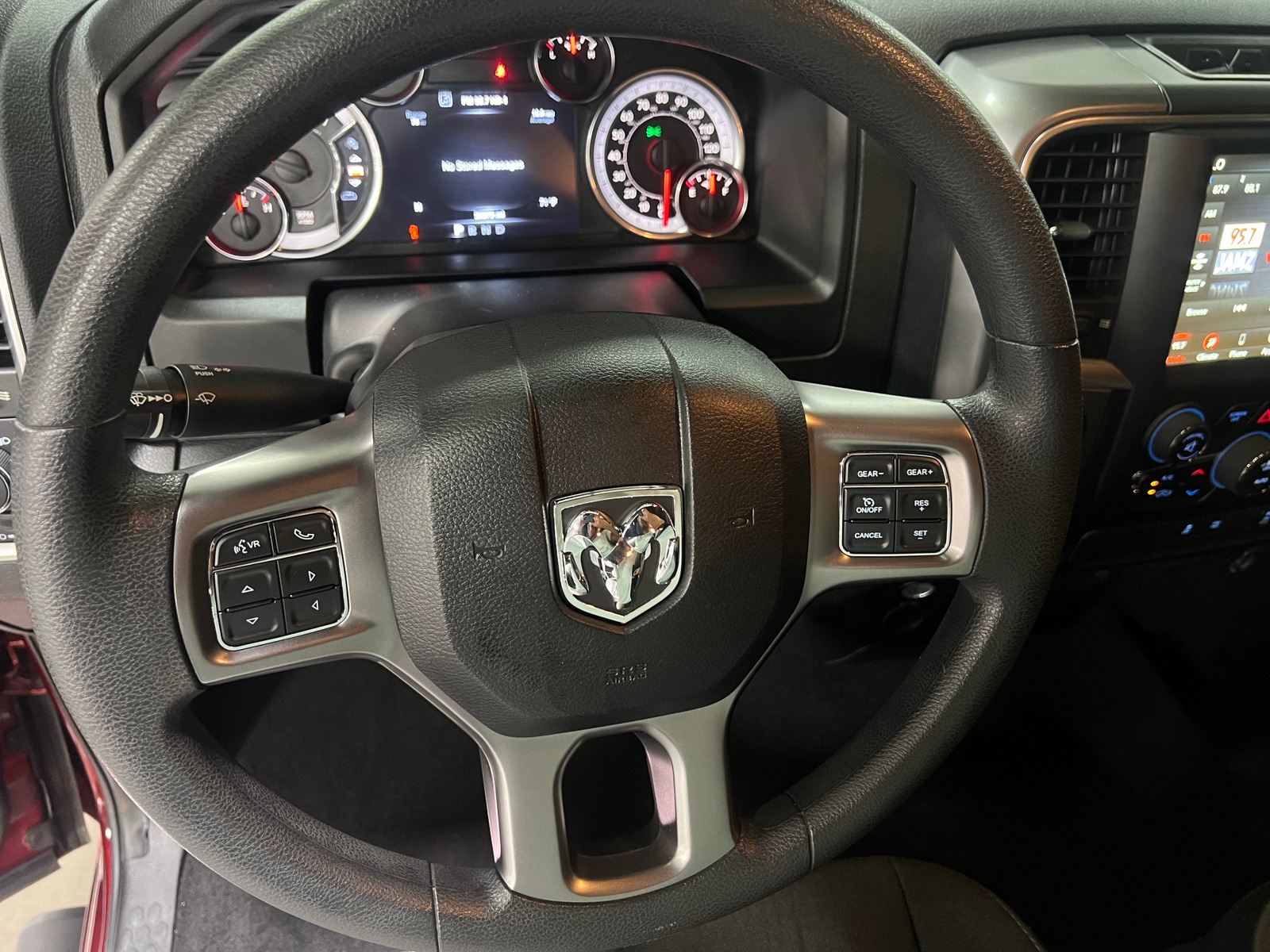 Thumbnail: 2021 RAM 1500 Classic - 5
