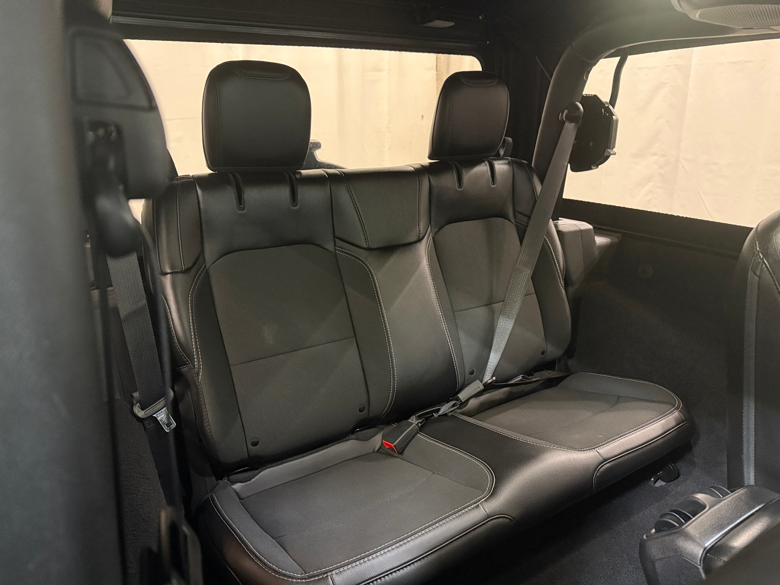 Thumbnail: 2021 Jeep Wrangler - 6