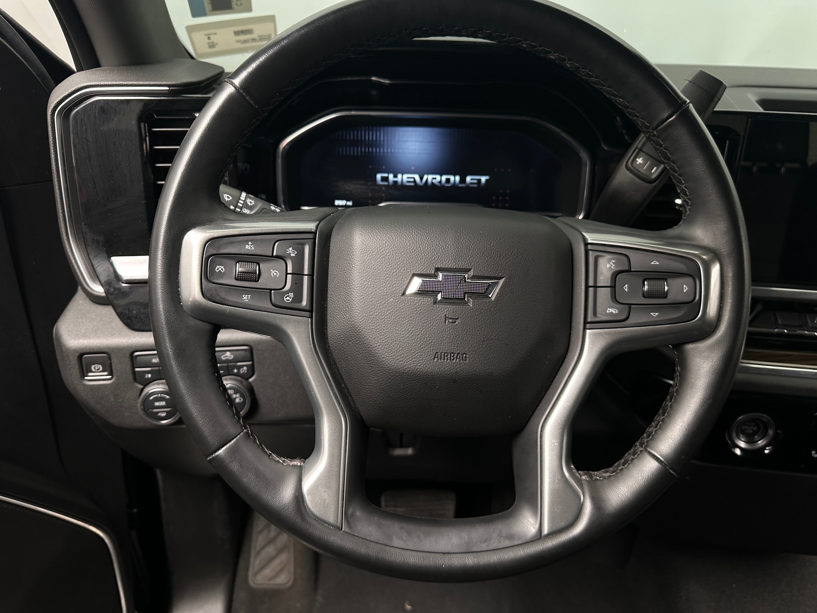 Thumbnail: 2023 Chevrolet Silverado 1500 - 5