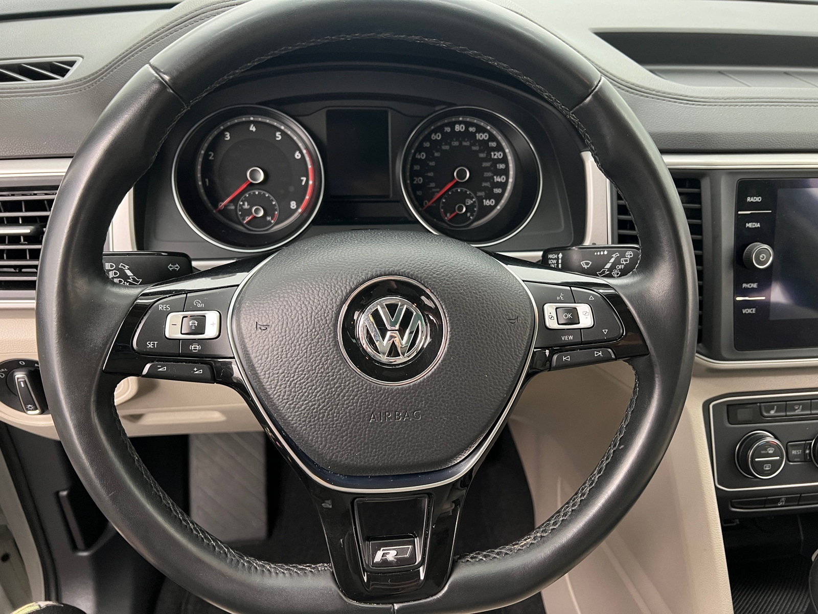 Thumbnail: 2019 Volkswagen Atlas - 4