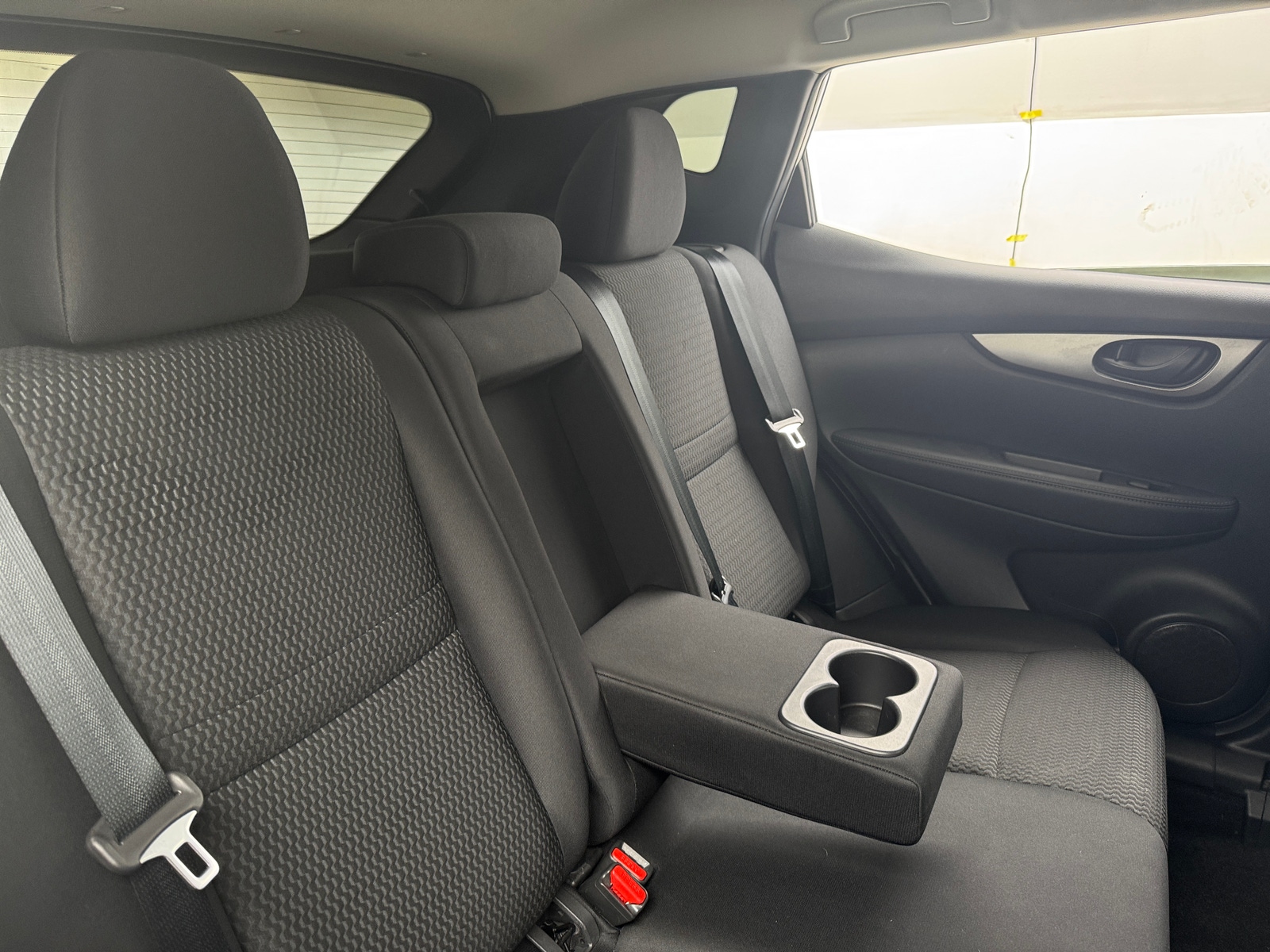 Thumbnail: 2019 Nissan Rogue Sport - 6