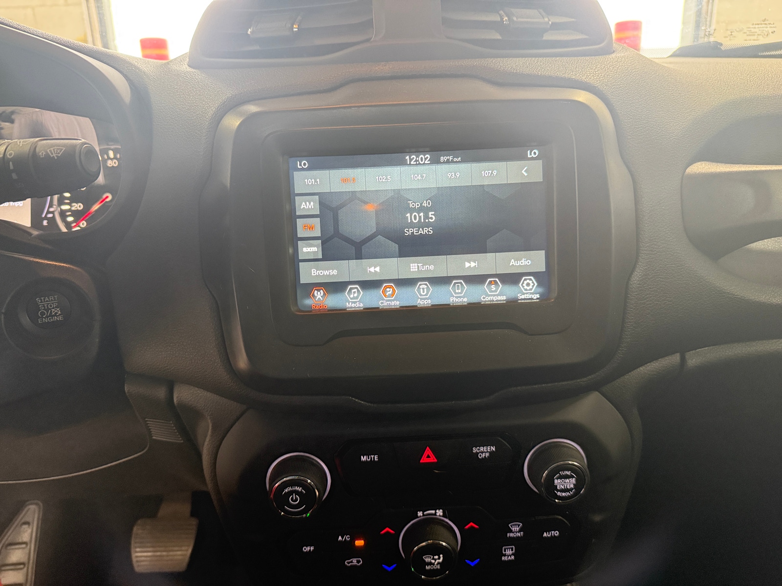Thumbnail: 2018 Jeep Renegade - 4