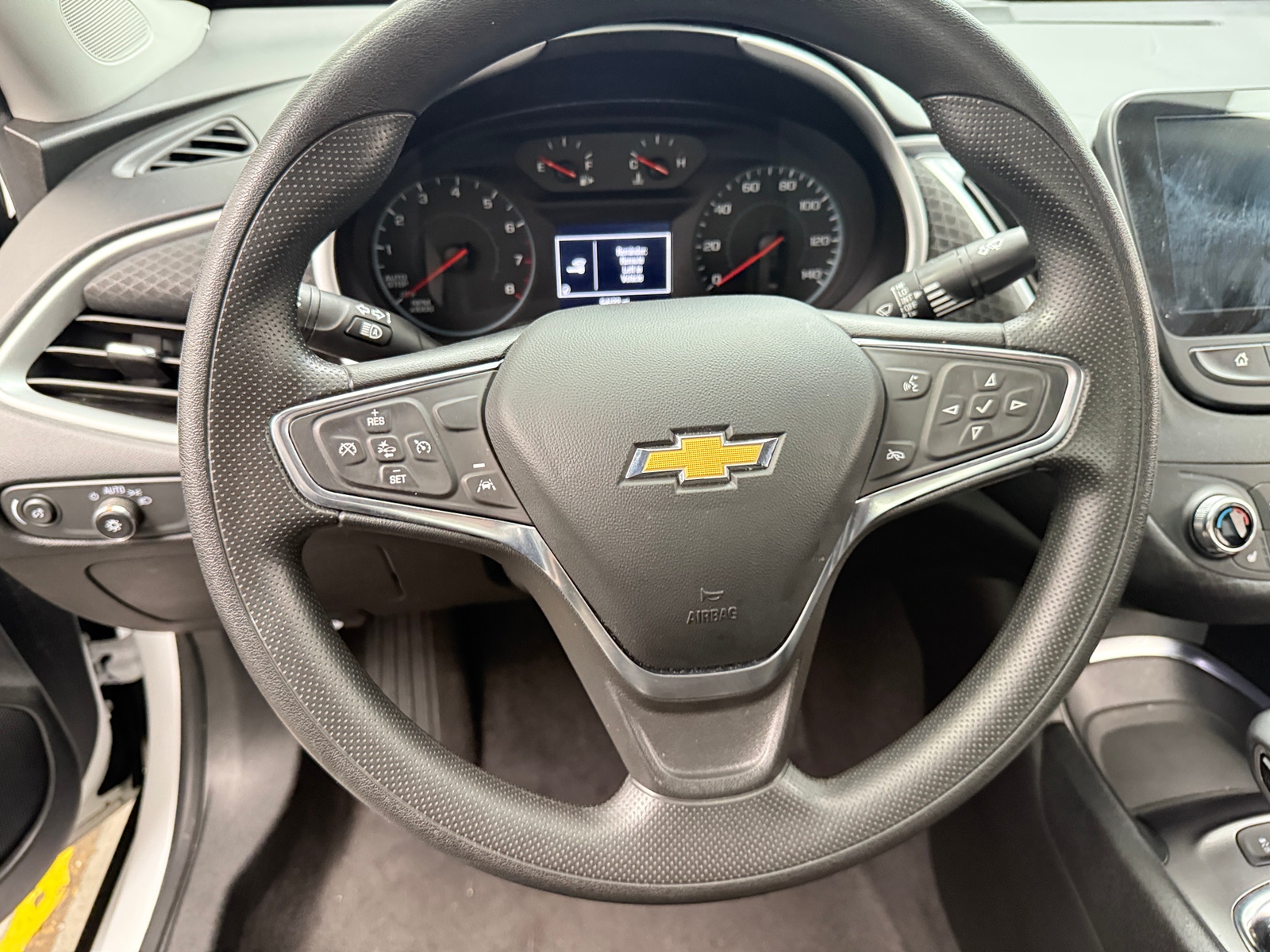 Thumbnail: 2024 Chevrolet Malibu - 5
