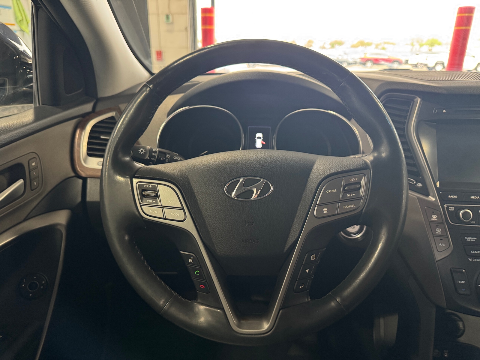 Thumbnail: 2018 Hyundai Santa Fe - 4