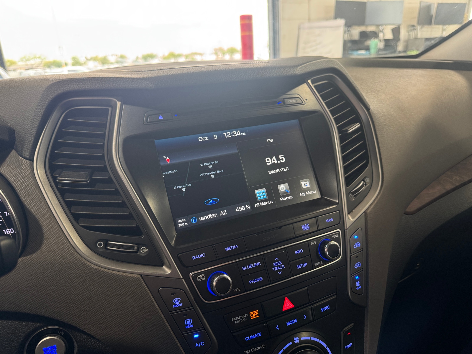 Thumbnail: 2018 Hyundai Santa Fe - 3