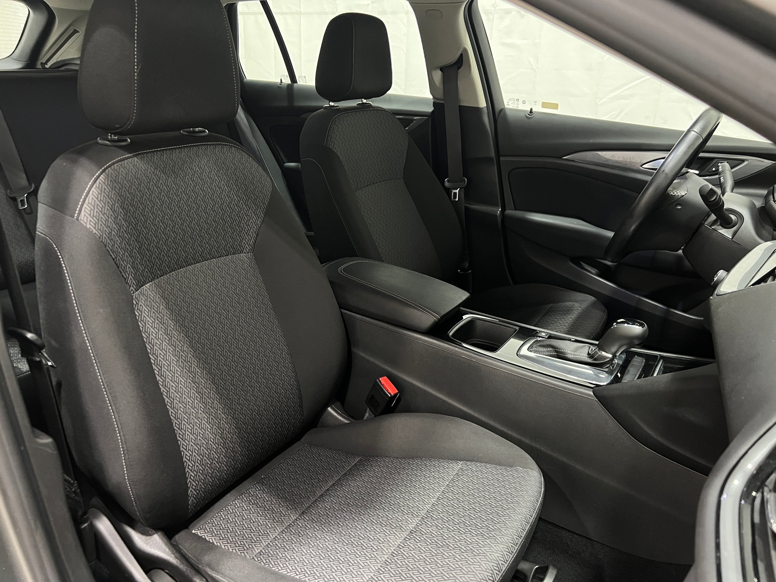 Thumbnail: 2019 Buick Regal - 2