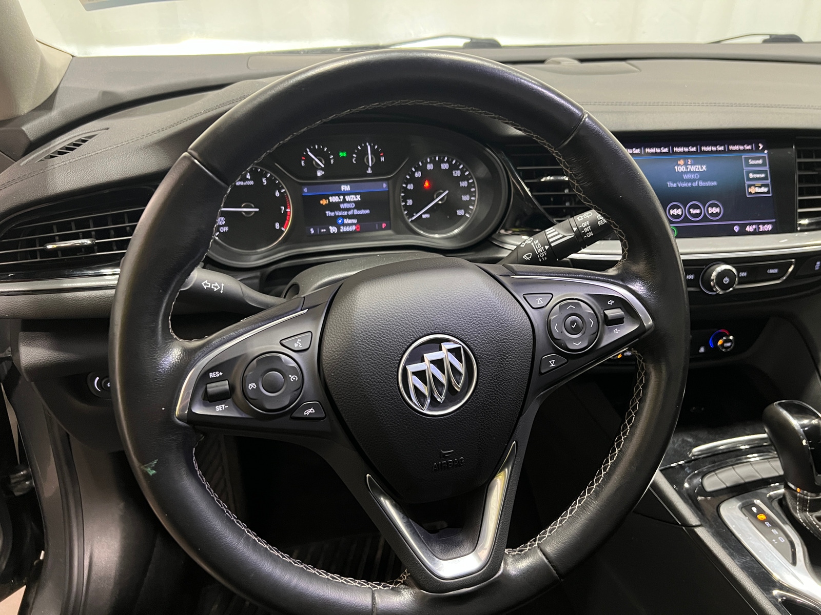 Thumbnail: 2019 Buick Regal - 5