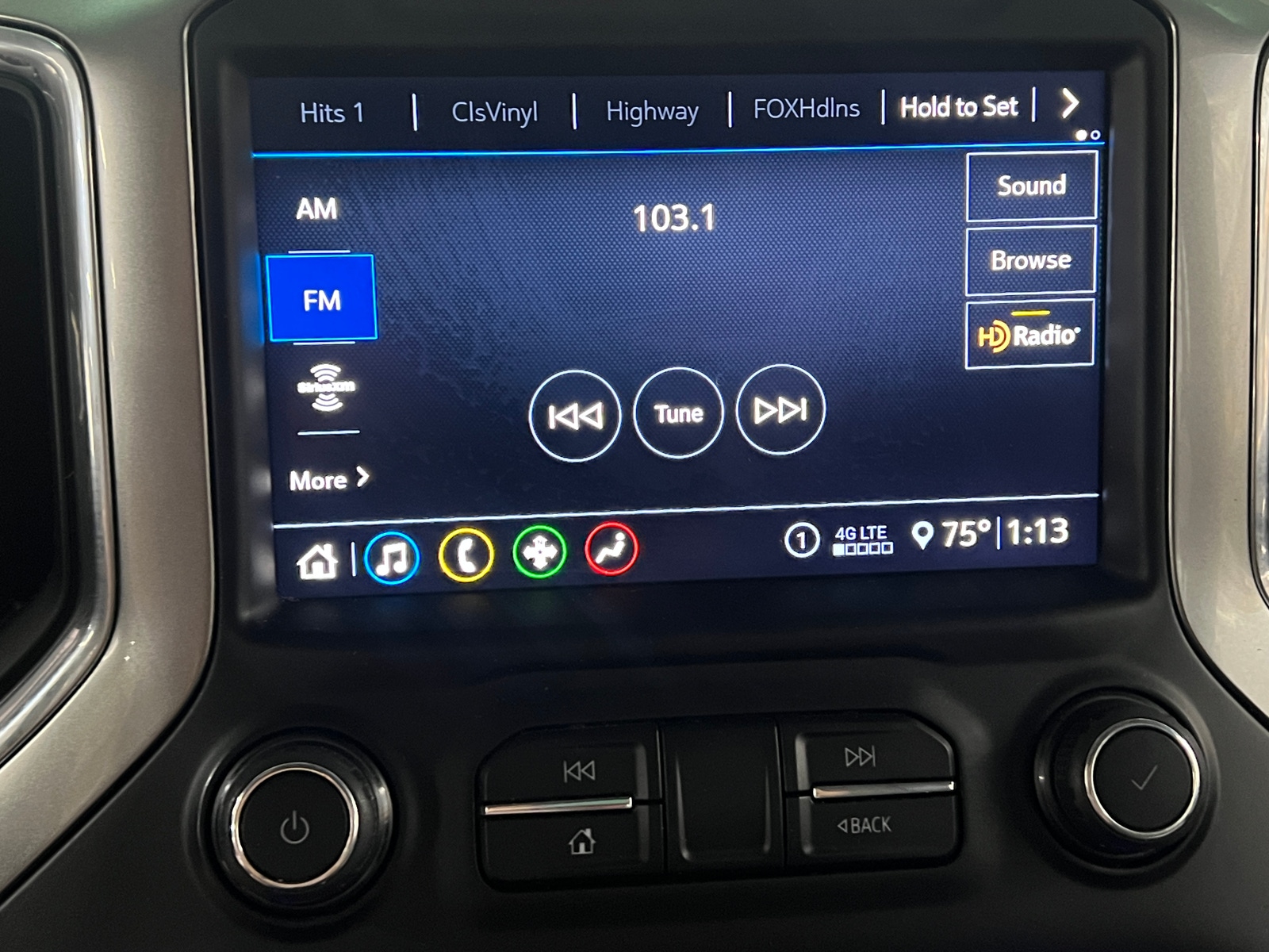 Thumbnail: 2020 Chevrolet Silverado 1500 - 4