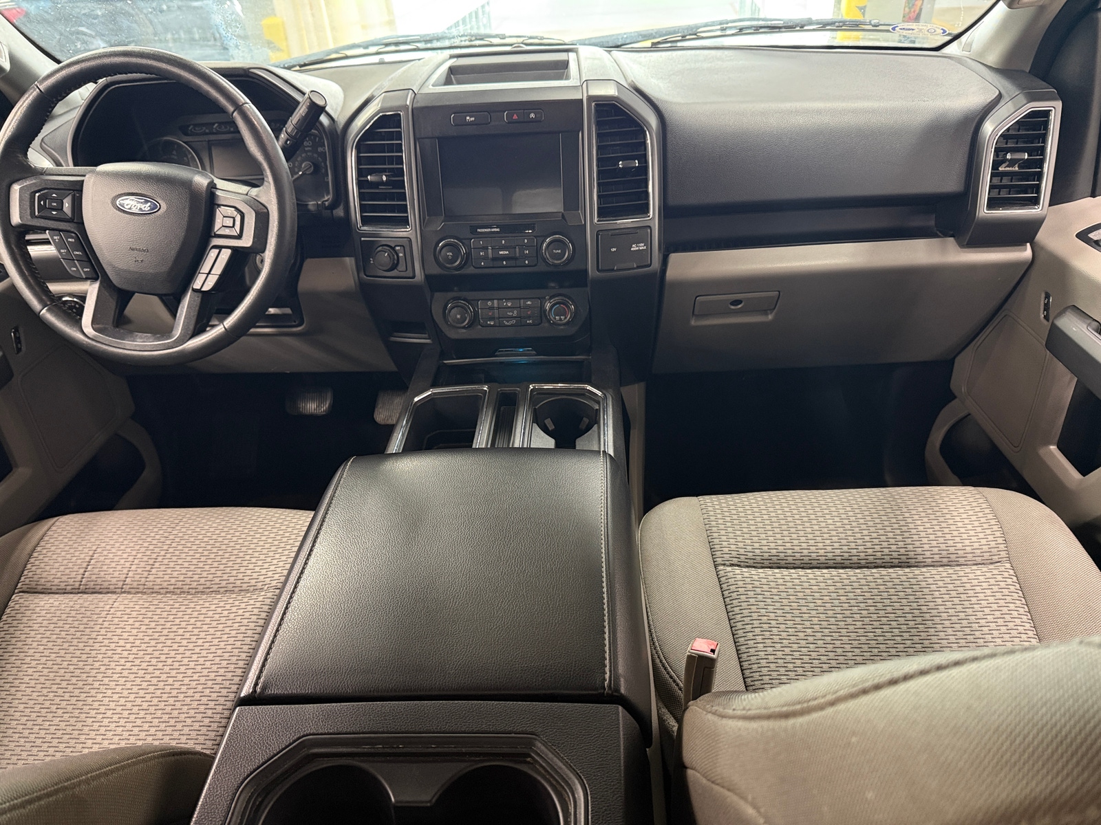 Thumbnail: 2020 Ford Econoline - 3