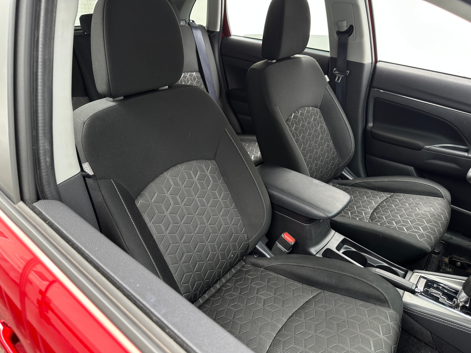 Thumbnail: 2022 Mitsubishi Outlander Sport - 2