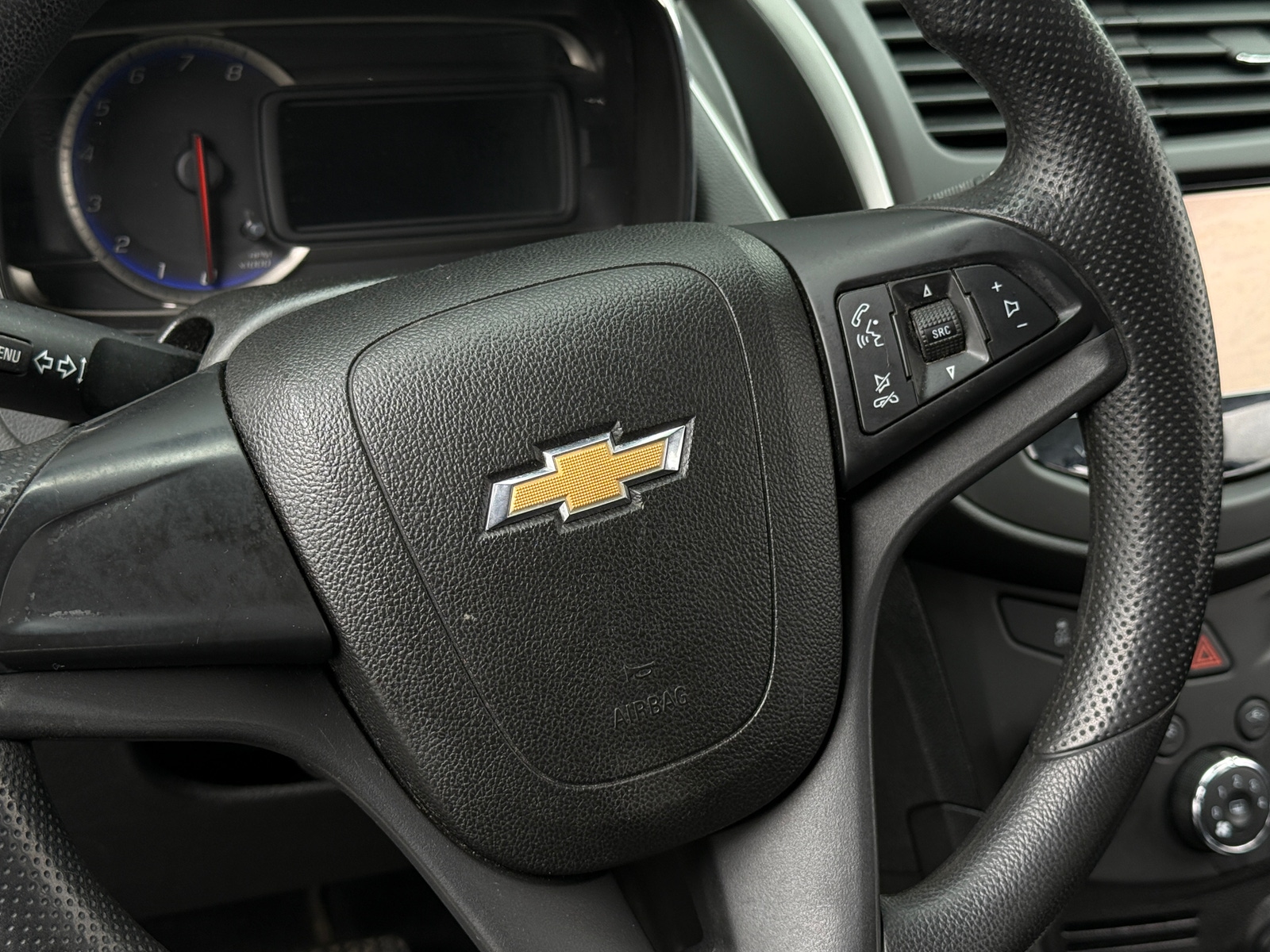 Thumbnail: 2016 Chevrolet Trax - 5