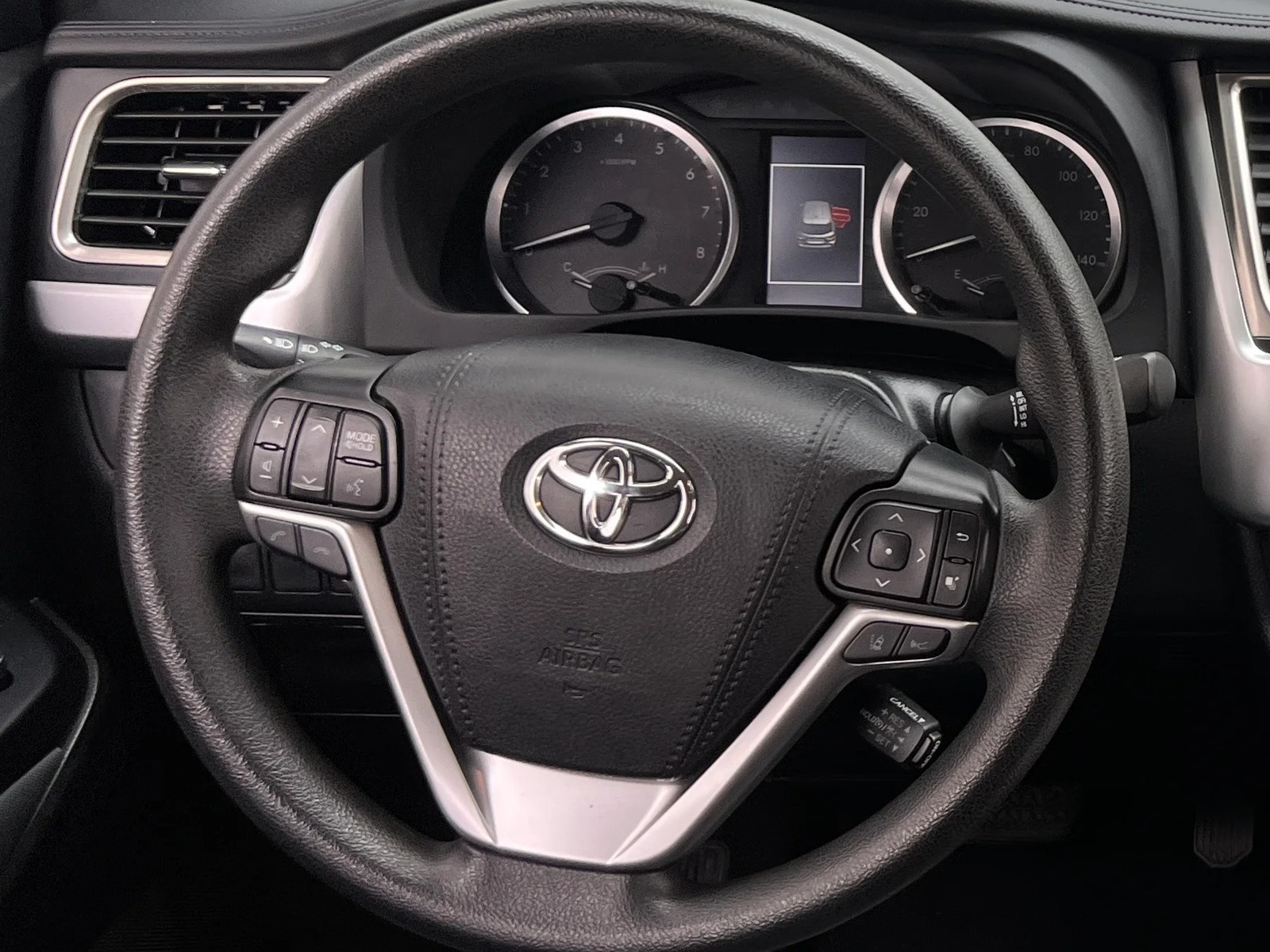 Thumbnail: 2019 Toyota Highlander - 5