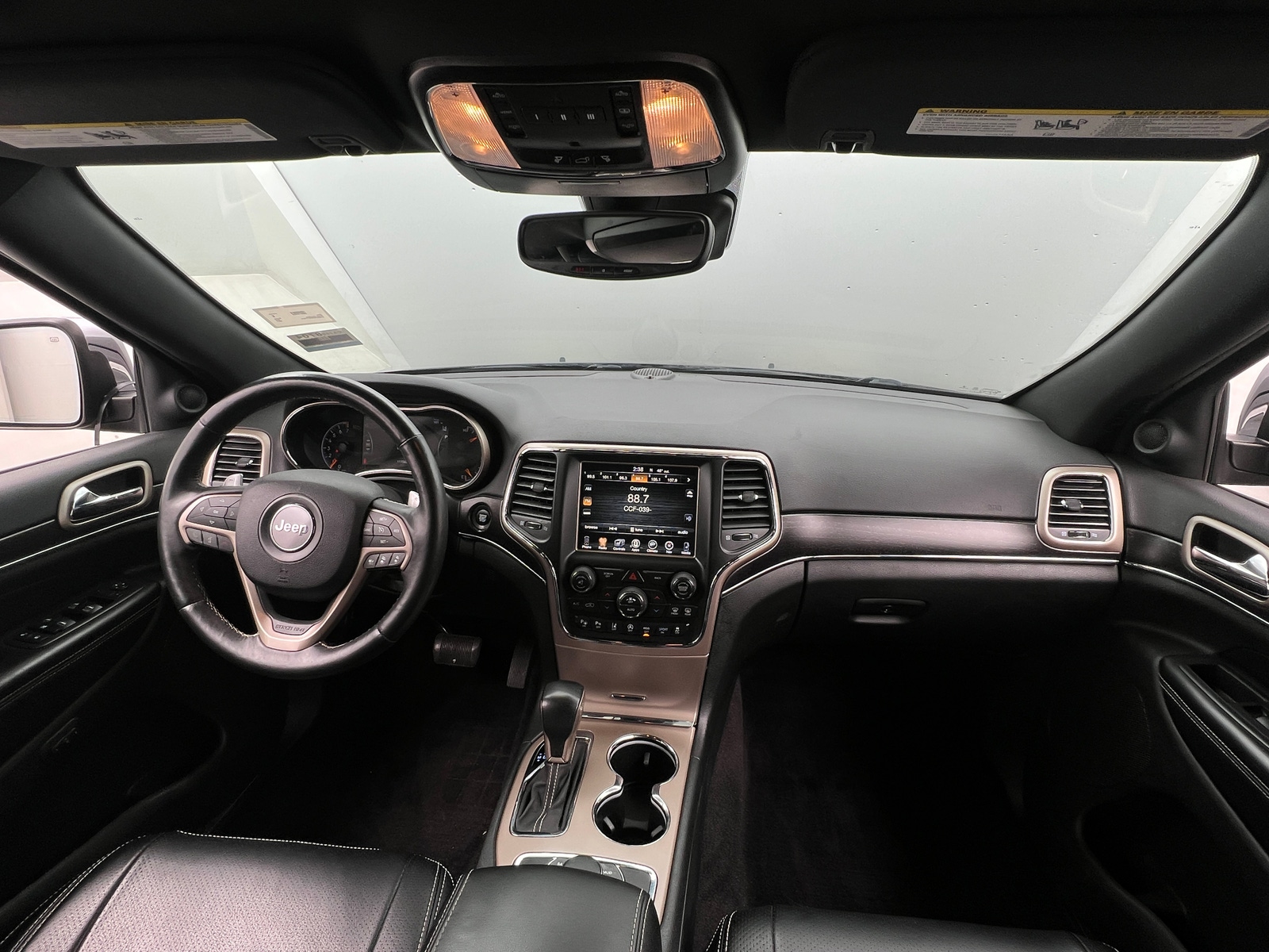 Thumbnail: 2017 Jeep Grand Cherokee - 2