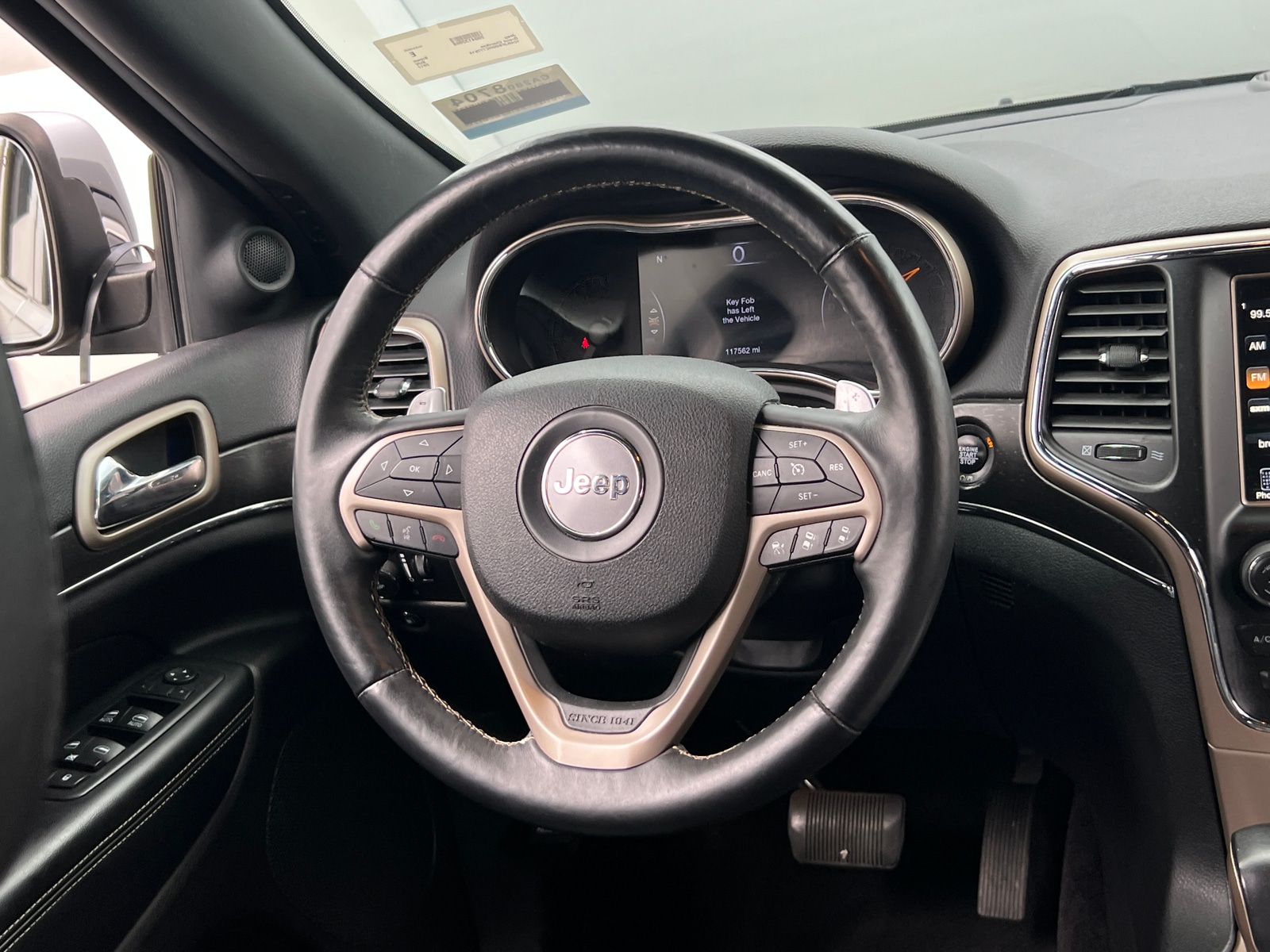 Thumbnail: 2017 Jeep Grand Cherokee - 4