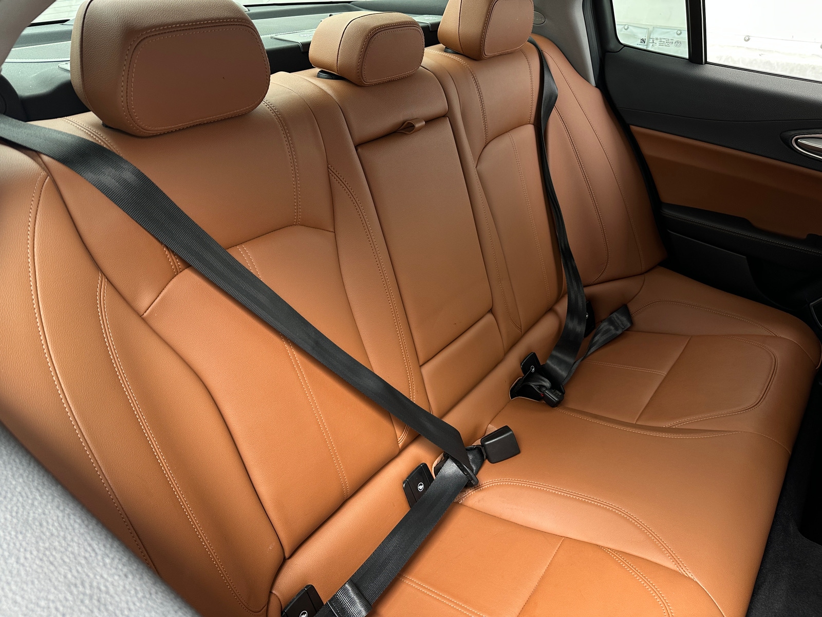 Thumbnail: 2021 Alfa Romeo Giulia - 5