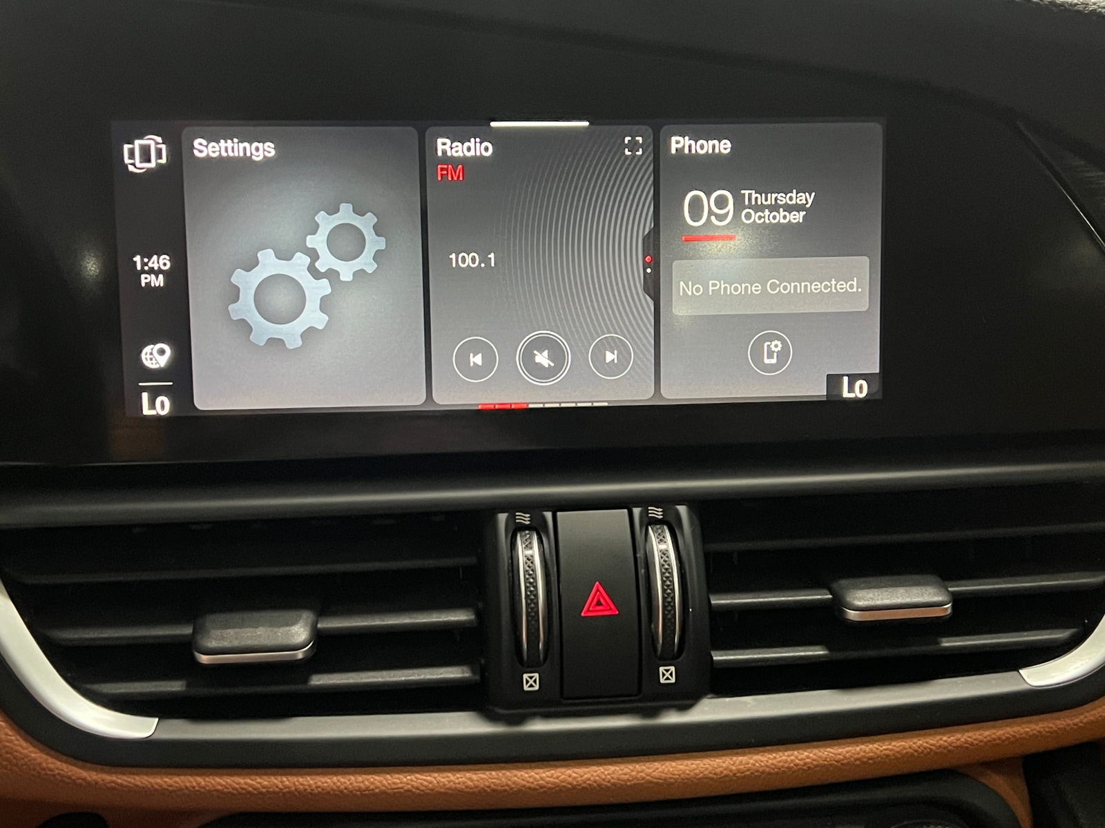 Thumbnail: 2021 Alfa Romeo Giulia - 3