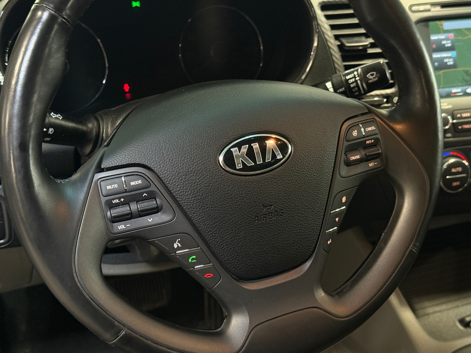 Thumbnail: 2014 Kia Forte - 4