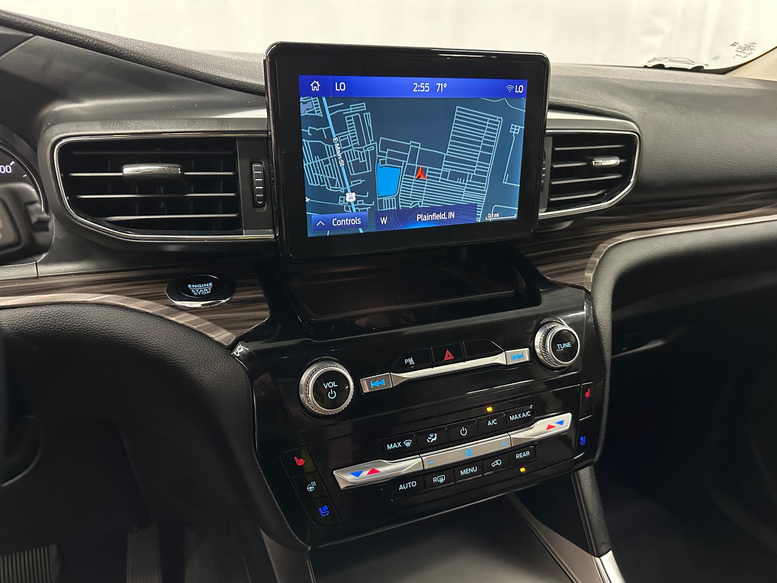 Thumbnail: 2024 Ford Explorer - 3