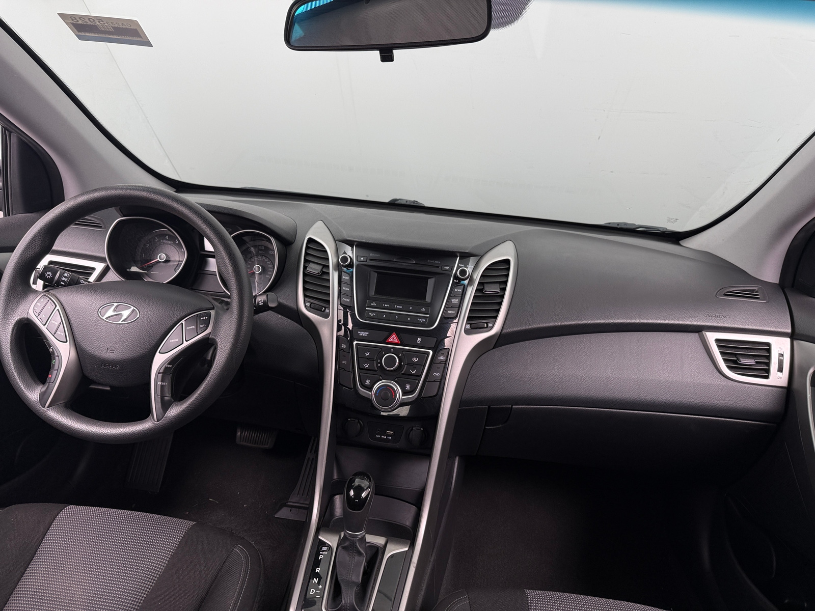 Thumbnail: 2017 Hyundai Elantra - 3