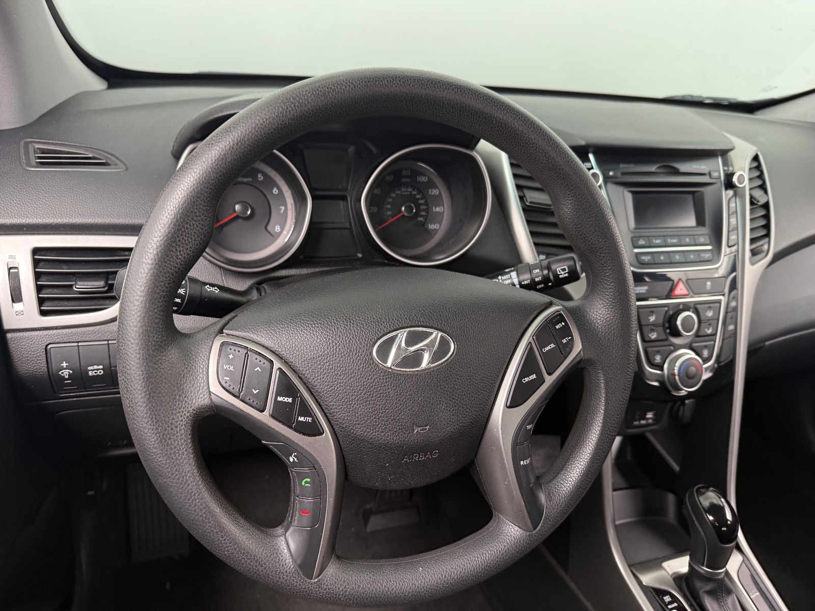 Thumbnail: 2017 Hyundai Elantra - 5